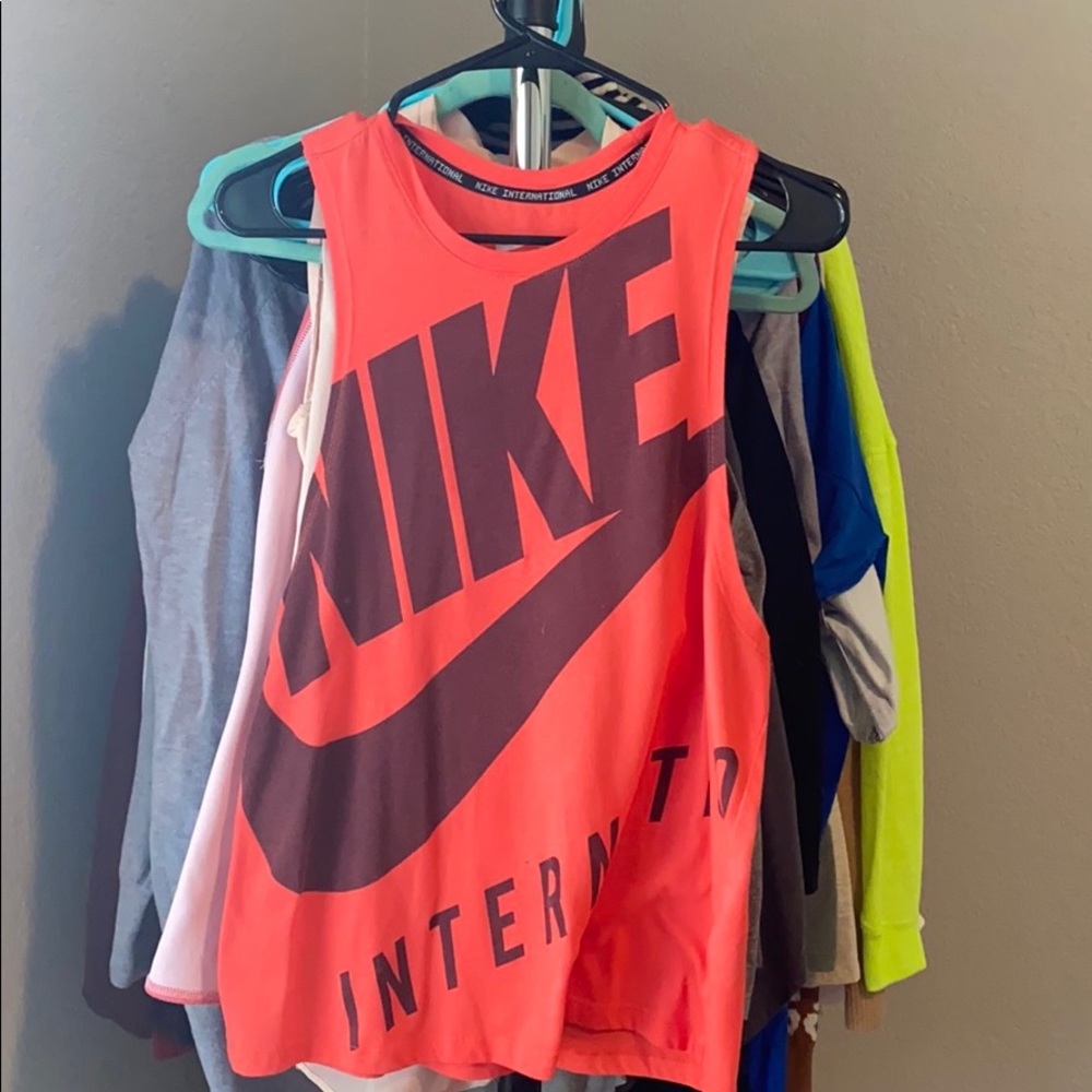 Nike Muscle Tank